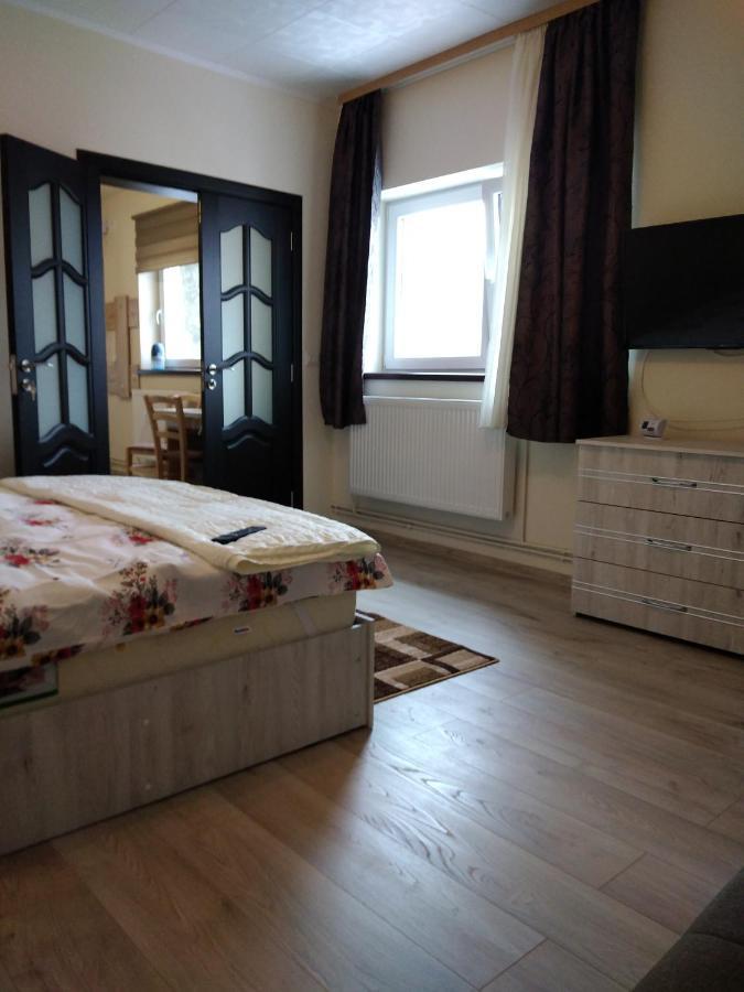 Flori'S Apartment Braşov Eksteriør billede